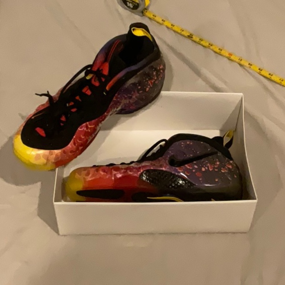 Nike Foams  Weatherman’s